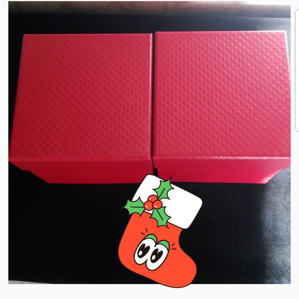 BOXES - Picture 2 of 4